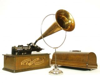 Near 1903 Edison Home Phonograph W/rare Type D Repeater & Orig.  Brass Horn