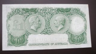 RARE UNCIRCULATED 1 POUND 1953 BANKNOTE AUSTRALIA 2