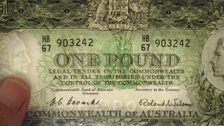 RARE UNCIRCULATED 1 POUND 1953 BANKNOTE AUSTRALIA 3