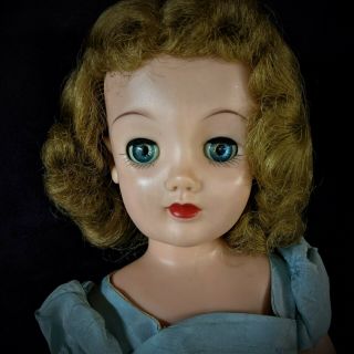 19 " Vintage Fashion Doll Miss Revlon Ideal
