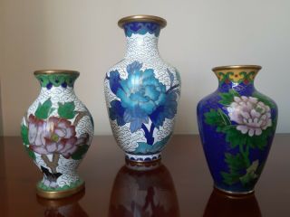 Trio Of Lovely Vintage Chinese Cloisonne Ruyie Motif Vases Blue Pink Peonies