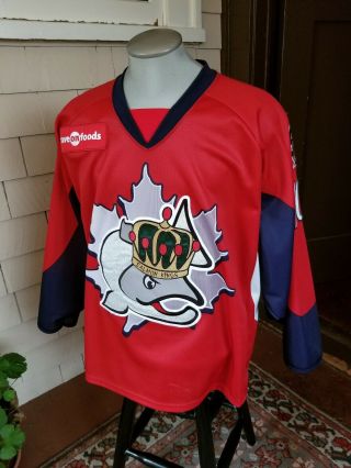 Victoria Salmon Kings Rare Jersey 10 Signed By 16 & 9 Echl