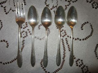 4 Oneida Community Silver Lady Hamilton Silverplate Teaspoons,  1 Fork 1932
