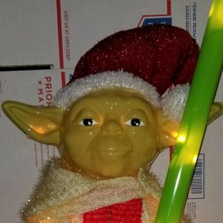 Disney Christmas Star Wars Yoda Santa lighted box Rare 3