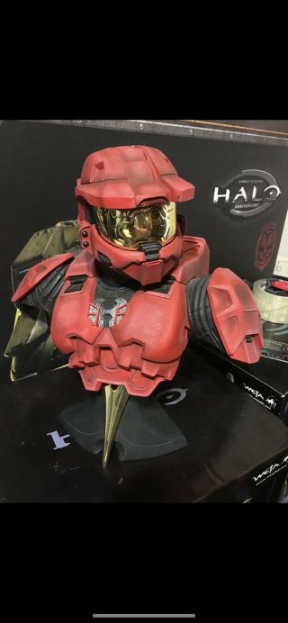 Halo One2one Red Spartan Bust