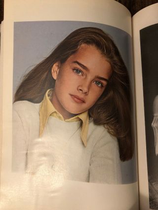 The Brooke Book by Brooke Shields Softcover 1st Edition Rare Wallaby Pocket 1978 2