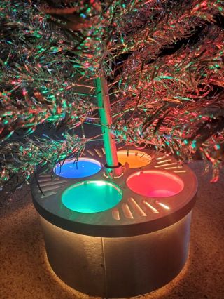 Rare Vintage 1970s Evergleam Tri - Lite,  Pom - Pom Aluminum Christmas Tree