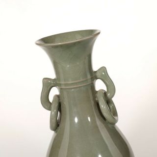 VERY RARE CHINESE SONG LONGQUAN CELADON CRACKLE GLAZED VASE 2