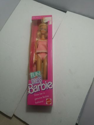 Barbie 1989 Mattel Fun To Dress Barbie Doll 4808 Vintage Pink Lingerie Box
