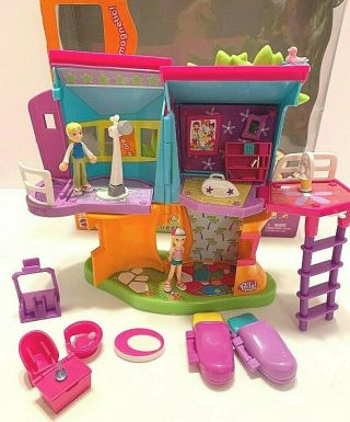 Vtg Polly Pocket 2002 Tree House Fort W/dolls,  Ladder,  Sleeping Bags,  Accessories