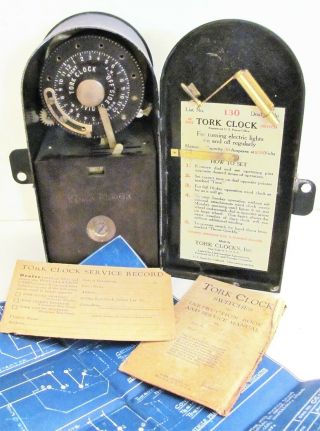 Antique Vtg Tork Clock Timer W Key Model 130 Coffin Style Nov.  30,  1928 9 1/4 "