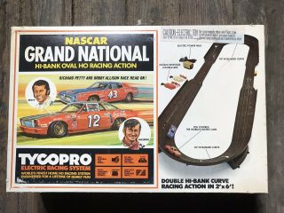Ultra Rare Vintage Tycopro Nascar Race Track Toy - Richard Petty & Bobby Allison