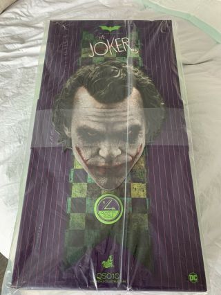 Hot Toys Joker Batman Dark Knight 1/4 Quarter Scale Figure - Collector Edition
