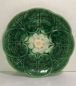 Antique Majolica Water Lily Plate Sponge Back 8.  75 "