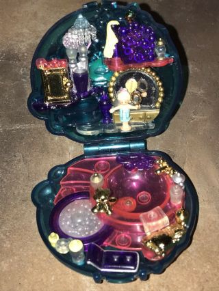 Vintage 1996 Polly Pocket Bubble Bath Compact With Doll No Pink Bubble Cap