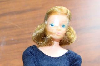 Vintage 1973 Kenner Jenny Jones Doll Striped Dress Rug 3