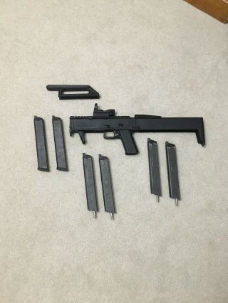 Rare Airsoft Kwa Fpg.  With 6 Mags.  Great Shape.