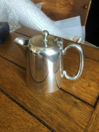 Lovely Hotel Ware Silver Plated Coffee/hot Water Pot {spchwp E111)