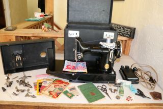 Rare Singer 221 Featherweight Sewing Machine 1937