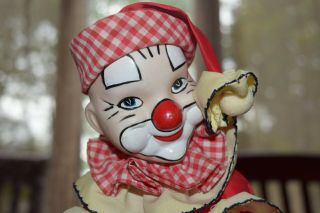 Vintage Porcelain Clown Rotating Wind Up Musical Doll Hand Painted Face CREEPY 2
