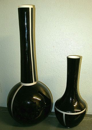 Rare Pair Set 2 Vintage Calvin Klein Black & White Cased & Cut Art Glass Vases
