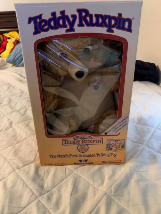 Vintage 1985 Teddy Ruxpin Talking Bear W/Tapes And Books 2