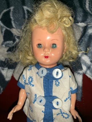 Vintage 1950s 8” Hollywood Doll With Extra Clothes