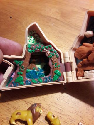 Lion King Pride Rock Compact Set Complete Polly Pocket Style Playset Vintage 3