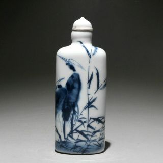 Collectable China Style Porcelain Painting Crane Delicate Snuff Bottle