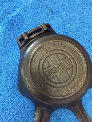 ANTIQUE QUALITY WARE CAST IRON GRISWOLD 570 ERIE PA ASHTRAY PAN W/ MATCH HOLDER 3