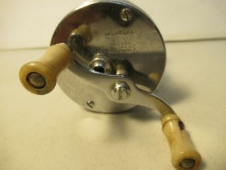 Pflueger Vintage Fishing Reel Trump1943 Model Old Bait Cast Usa