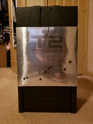 Enterbay Terminator 2 T - 800 Battle Version 1/4 Scale Hd Masterpiece