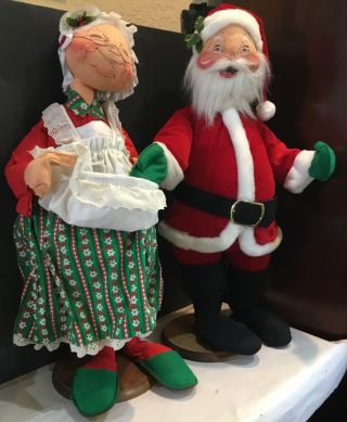 Set Of (2) Vintage Annalee Christmas Santa & Mrs.  Claus Doll Figurines
