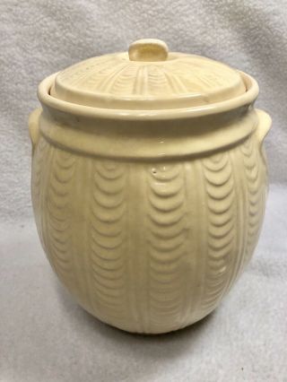 Antique Vintage Usa Pottery D - 30? Cream/light Yellow Ceramic Cookie Jar