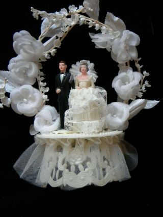 Vintage Bride And Groom Wedding Cake Topper