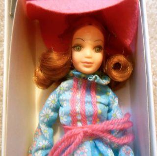 Vintage 1970s Hasbro World of Love Mod Fashion Doll FLOWER / 2