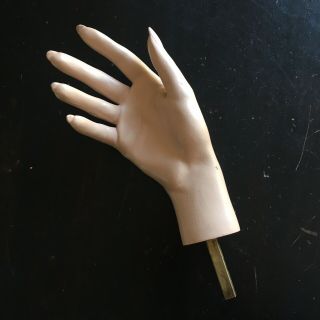 VINTAGE STORE MANNEQUIN RIGHT HAND 2
