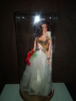 Vtg Barbie Walk Lively Miss American Doll W/gown Crown&satinsash1967w/eyelashes
