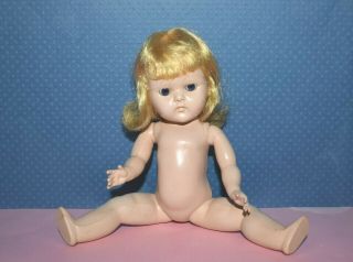 Xmas 3 - - Blonde,  Transitional Flip Vogue Ginny Doll 2