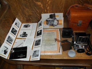 Hasselblad 1000 F Medium Format Film Camera with rare Carl Zeiss 1:28 f=80mm 2