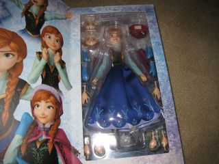 Elsa and Anna - Frozen - Medicom RAH 1:6 scale figures - MIB 3