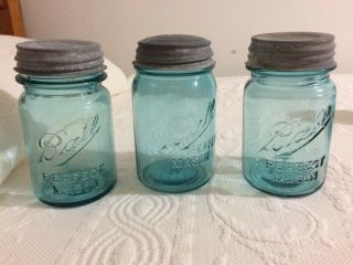 Vintage Ball Perfect Mason Aqua Glass Pint Fruit Jar & Zinc Lid,  1910 - 1923