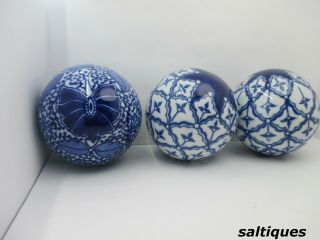 Vintage Set Of 3 Blue & White Porcelain Ceramic Carpet Balls Home Decor Scottish