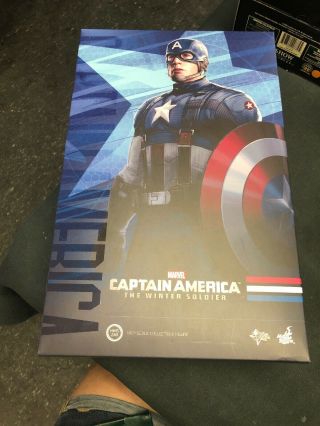 Hot Toys 1/6 Marvel Captain America Mms240 Golden Age Winter Soldier