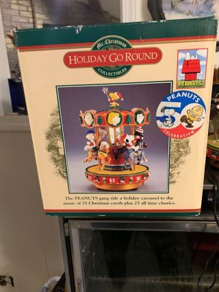 Mr Christmas Peanuts Gang Snoopy Holiday Go Round Musical Carousel W/ Linus - Rare