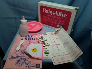 Vintage 1973 Kenner General Mills " Baby Alive " Accessory Box - Not Complete