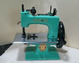 RARE Vintage Singer Sewhandy Model 20 - Blue Green - Child Sewing Machine 2