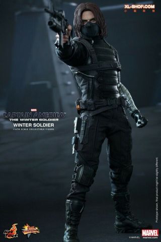 NIB Hot Toys 1/6 WINTER SOLDIER Captain America: The Winter Soldier Figure. 3