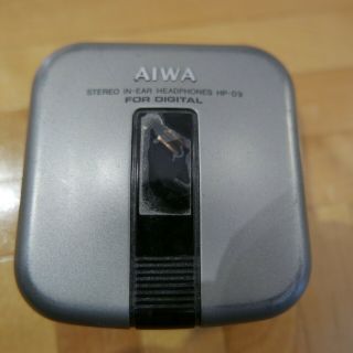 Aiwa HP - D9,  vintage IEM,  rare,  in. 2