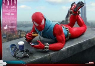 Hot Toys 1/6 VGM34 Marvel ' s Spider - Man Scarlet Spider Suit Figure Collectibles 2
